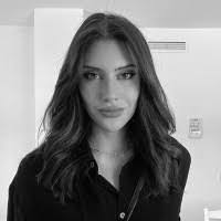 Marina Contreras's Instagram, Twitter & Facebook