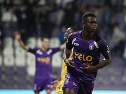 Beerschot heeft eindelijk zijn eerste thuisoverwinning van 2021 beet. Who Is Ismaila Coulibaly On Loan At Beerschot And What Does His Sheffield United Future Hold Yorkshirelive