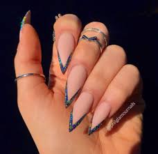 Gotta keep my babygirl right, he wrote alongside. Khloe On Twitter Kardashian Nails Khloe Kardashian Nails Glittery Nails