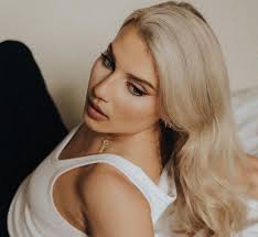 Lauren Steiner (@laurentatyana) • Instagram photos and videos