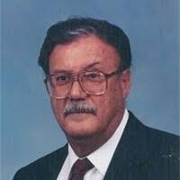 Luz Araiza's Instagram, Twitter & Facebook