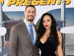 Kidzsearch.com > wiki explore:web images videos games. Roman Reigns Pause Sorgen Wegen Krebs Corona Familie