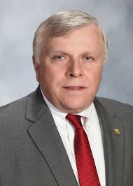 Robert Quinlan's Instagram, Twitter & Facebook