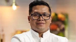 Chef John Oliveira leva brasilidade para o cenário global.