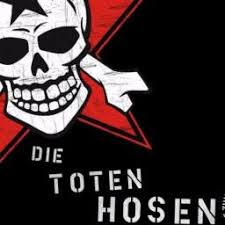 It is the first single and the first track from the album ein kleines bisschen horrorschau. Hier Kommt Alex Song Lyrics And Music By Die Toten Hosen Arranged By Svt Cawamuchi7 On Smule Social Singing App