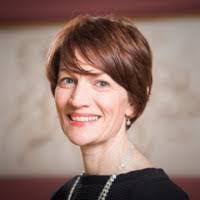 Amanda Downie's Instagram, Twitter & Facebook