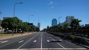 Ciudad Vacia En La Manana De La Navidad Un Postal De La Avenida 9 De Julio Sin Autos Gustavo Ortiz Buenos Aires Argentina Fotos