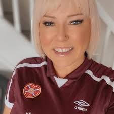 lesley russell (@lesleyrussell1)