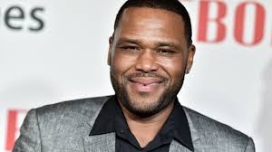 "Black-ish" actor Anthony Anderson earns degree from Howard University