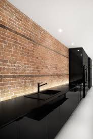 Espace St Denis By Anne Sophie Goneau Design Cuisine Noire Renovation Appartement Cuisine Noir Et Blanc