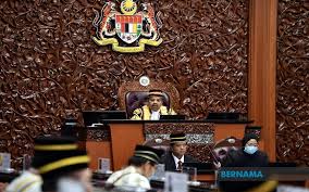 Turut dijadualkan berlangsung hari ini adalah majlis angkat sumpah empat ahli dewan negara baharu iaitu mohamad apandi. Bernama Vigneswaran Pengerusikan Dewan Negara Buat Kali Terakhir