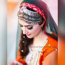 Royal Matha Patti Queen Style