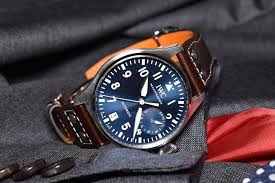 Its deceptively simple design belied the huge impact this 46mm monster had on the watch scene. Hands On Iwc Big Pilot Le Petit Prince Atelier De Griff