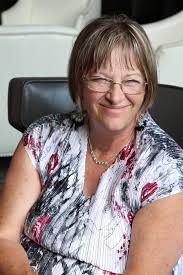 Contributions to the tribute of Gezina de Vries-Pera