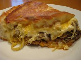 Add the ground beef, onion and kraut mix and fold the dough over until it covers the mixture. Thermomix Tm 5 Und Tm 6 Gyros Kuchen Mit Kraut Knobi Sosse Und Kase Youtube