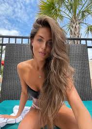 Ashlynn Gossett - Free pics, galleries & more at Babepedia