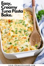 Easy Creamy Tuna Pasta Bake In 2020 Tuna Pasta Bake Creamy Tuna Pasta Bake Creamy Tuna Pasta