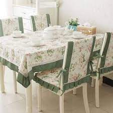 Mereka tak buang atau ganti sofa atau kerusi yang dah nampak lapuk, tetapi menyarungkannya dengan sarung kain berelastik untuk tutup 'kekurangan' yang ada. 49 Cara Jahit Sarung Kerusi Meja Ideas Slipcovers For Chairs Diy Chair Covers Decor