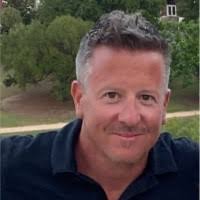 1200+ "Leslie's" profiles