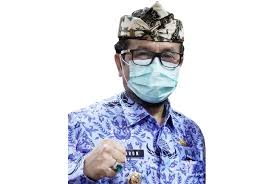 Demonstran menuntut proyek pltu ii cirebon dihentikan karena merusak alam. Bupati Cirebon Diadukan Ke Bareskrim Polri Republika Online
