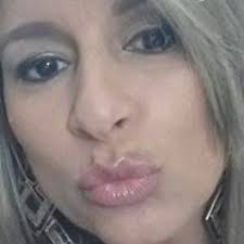 Stream Ana Karla Torres Gomes music