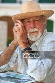 173 Paper Conner Stock Photos, High-Res Pictures, and Images