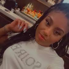 Amber Simon'e (@_PrettiestSmile)