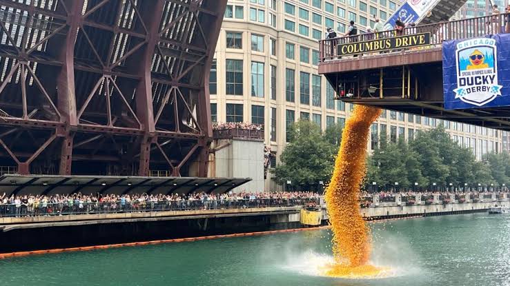 Rubber Ducks by the Thousands Splash Into Chicago River for Annual Special Olympics Fundraiser | Chicago News | WTTW