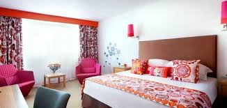 Rooms Dreams Meaning Interpretation And Meaning Dream Dictionary Luxury Hotel Room Room White Wall Bedroom