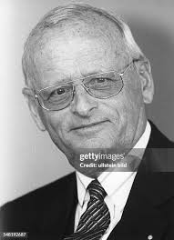 16 Carl Horst Hahn Junior Stock Photos, High-Res Pictures, and Images