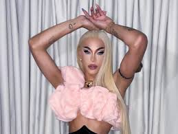 Pabllo vittar ama sofre chora official music video. Pabllo Vittar Faz Performance De Bandida E Fala Sobre Projeto Internacional No Domingao Do Faustao Popline