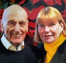 Lee Steffens's Instagram, Twitter & Facebook