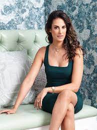 Bertepatan dengan resmi beredarnya single terbaru film favorit dalam bentuk digital pada 29 januari 2018 lalu, sheila on 7 meluangkan waktu di. Skin Deep Dr Sheila Nazarian On Being A Therapist With A Knife Harper S Bazaar Arabia
