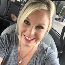 Sheri Mendoza's Instagram, Twitter & Facebook