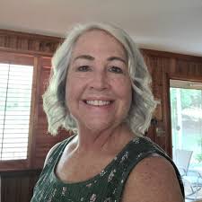 What's the best campgrounds in East Tn, N. Georgia, & N. Alabama that have  good outdoor space between the lots with good scenery? Not looking in the  Chattanooga area I know all