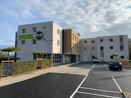 To connect with b&w asphalt paving, join facebook today. B B Hotel Ouistreham Ouistreham Updated 2021 Prices