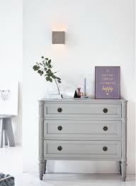 Verspielt Und Verziert In Edlem Grau Lackiert Mobel Vintage Mobel Impressionenversand Kommode Modern Shabby Chic Mobel Grau Lackierte Mobel