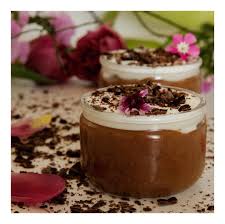 Le Dessert Simple Et Rapide Qui Fonctionne Mousse Au Chocolat Noir Chantilly Vani Dessert Simple Et Rapide Mousse Chocolat Noir Mousse Au Chocolat