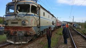 Începe programul la 18:30 și se termină la 18:30. Galerie Foto Accident La O Trecere De Cale FeratÄ Din Cluj Un Tir A Fost Lovit De Un Tren De CÄlÄtori Trafic Feroviar Blocat In ZonÄ