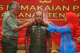Sementara itu, zamrose memaklumkan, anggota tentera darat juga sudah bersiap sedia menjalankan tugas hari pengundian pilihan raya negeri (prn) sabah yang berlangsung esok. Pegawai Kanan Td Naik Pangkat Berita Tentera Darat Malaysia