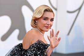 Florence Pugh Says She's 'Grateful' to Be a Part of Don't Worry Darling  Amid Feud Rumors | Glamour