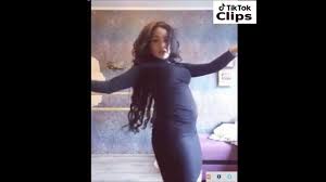 رجعت قالت لي انتي روحت فين طريقه ربط الايشارب دي جميله جدا من علمك ه وراحت بالضحك كنت. Pin On Ø±Ù‚Øµ