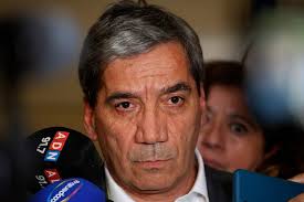 Acusación constitucional contra Durán: el cortocircuito entre diputados y  alcaldes de derecha  https://radio.uchile.cl/2025/05/07/acusacion-constitucional-contra-duran-el-cortocircuito-entre-diputados-y-alcaldes-de-derecha/