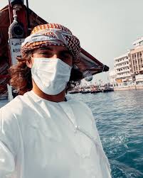 Ο στέφανος τσιτσιπάς σε μια σπάνια εξομολόγηση: Stefanos Tsitsipas Fwtografizei Th Syntrofo Toy Sto Ntoympai