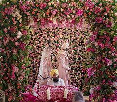 Мир индийского кино • болливуд • bollywood. Jasprit Bumrah And Sanjana Ganesan Seemed Resplendent At Their Wedding Ceremony In Customized Sabysachi Couture Bollywood Information Filmy Tantrik