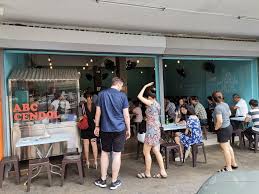 The ais kacang (rm5.50) did not disappoint: Kwong Wah Ice Kacang Happy Mansion Sec 17 Pj Yup I Agree Awesome Cendol Yawwwww Thefoodbunny