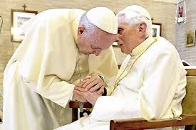 Benedicto XVI pide que se retire su nombre del libro sobre el ...