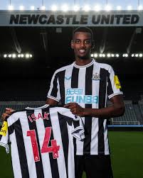 ✍️ Newcastle United are delighted to announce the signing of Alexander Isak  from Real Sociedad. Welcome, Alex! 🇸🇪⚫️⚪️ 👉  https://www.nufc.co.uk/news/latest-news/newcastle-united-sign-alexander-isak/