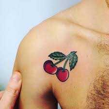 Tatouage fleur de cerisier : 89 Tatouages Et Dessins De Cerises Rouges