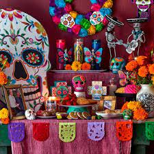 This collection of mexican recipes to feed a crowd —which includes tamales, enchiladas, dips and chilis—will be an authentic part of your celebration. Dia De Los Muertos Day Of The Dead Heb Com